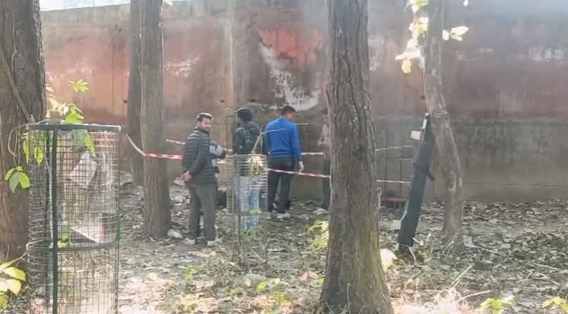 देहरादून से बड़ी खबर: लाडपुर के जंगल में मिला युवक का शव, मची सनसनी